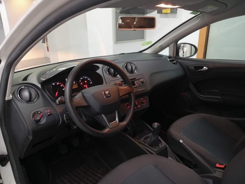 SEAT IBIZA REFERENCE foto 38