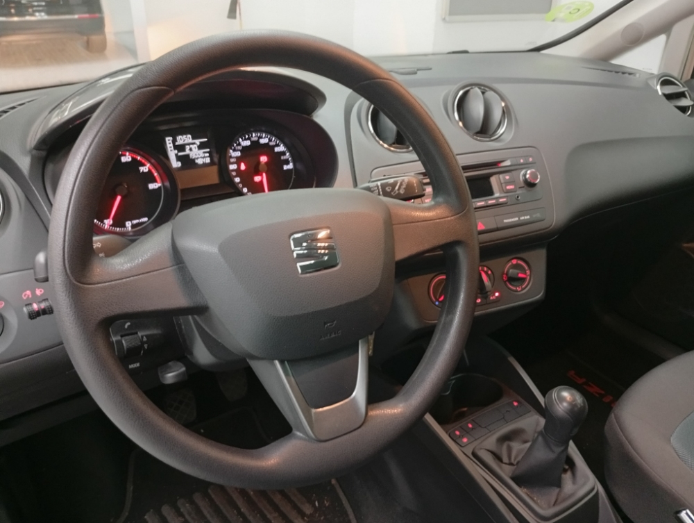SEAT IBIZA REFERENCE foto 40