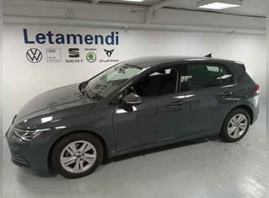 Volkswagen - Golf VIII
