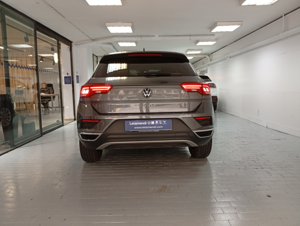 Volkswagen T-Roc Advance foto 3