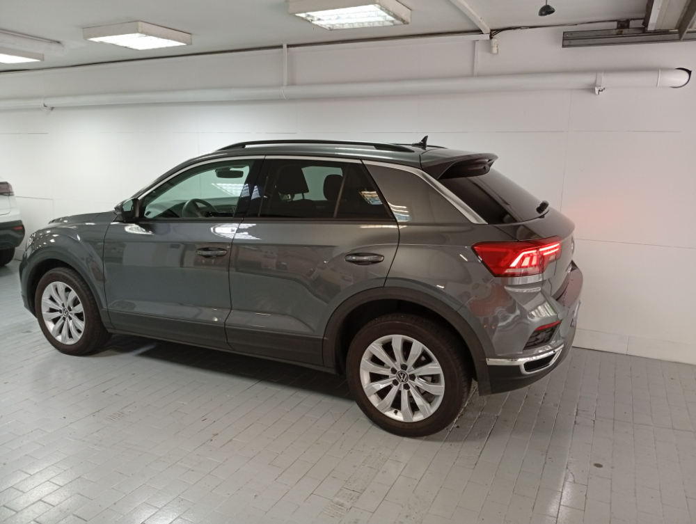 Volkswagen T-Roc Advance foto 21