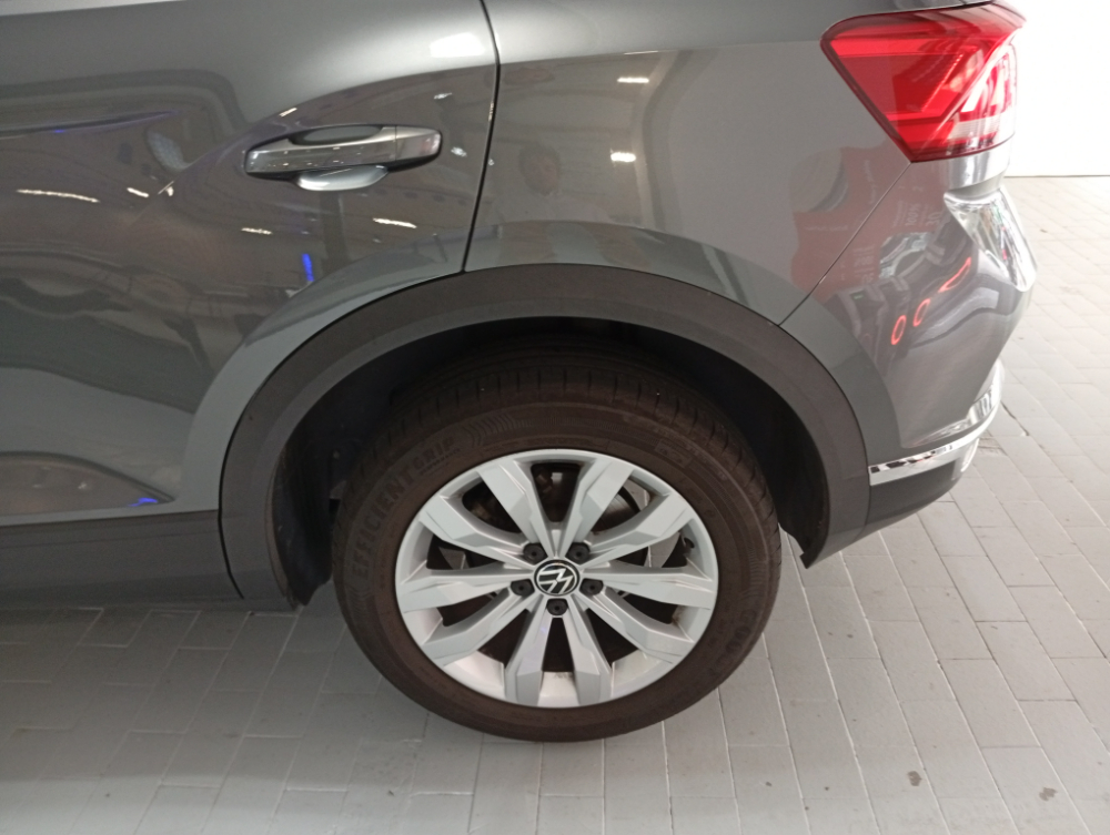Volkswagen T-Roc Advance foto 4