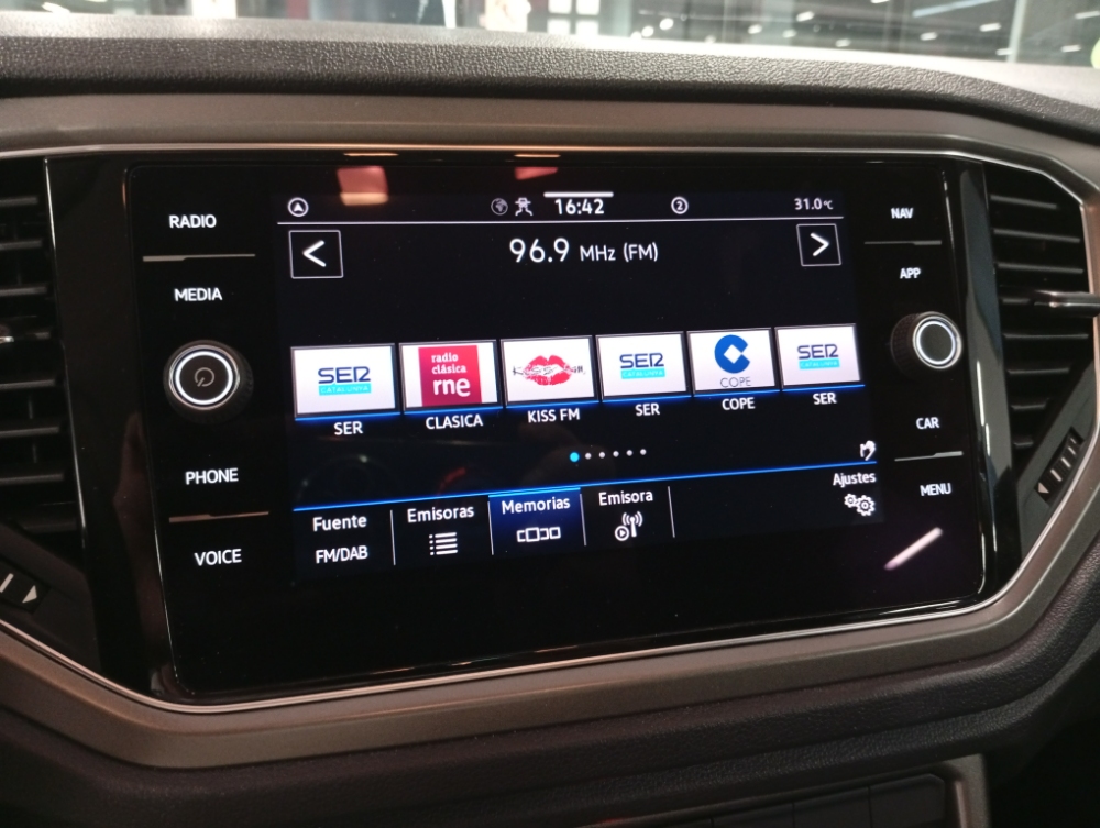 Volkswagen T-Roc Advance foto 9