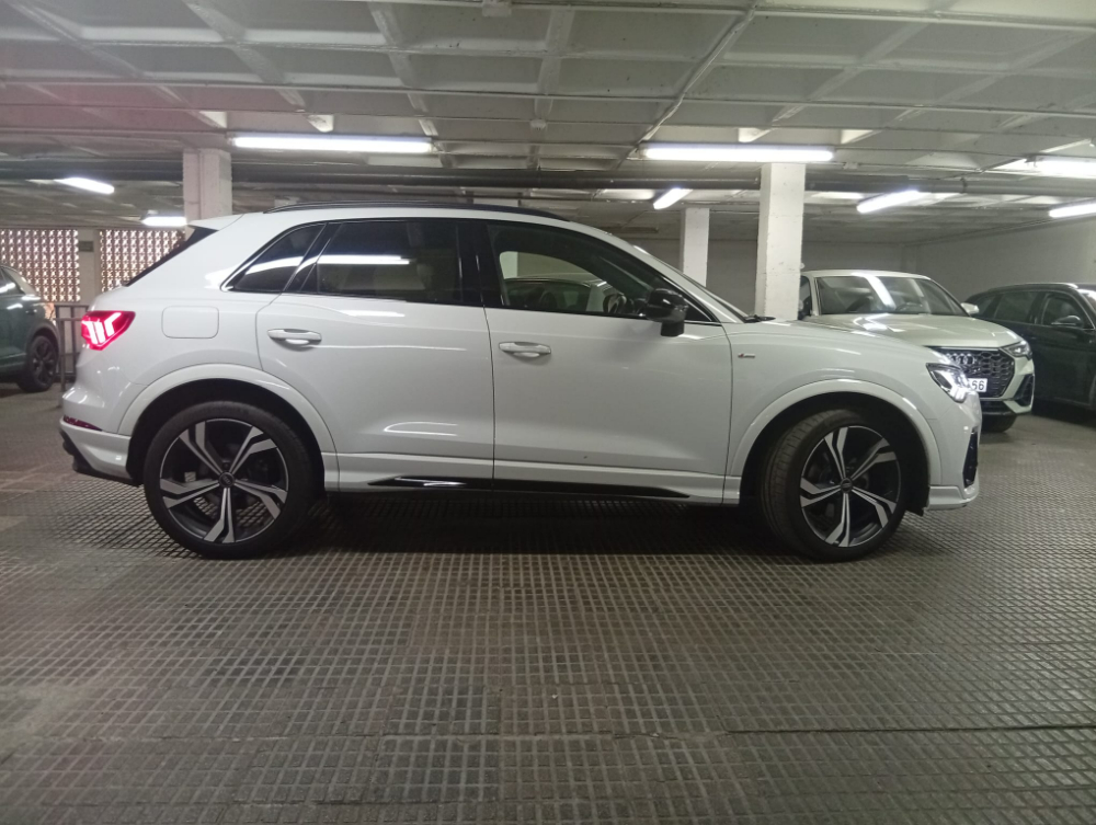 Audi Q3 35 TDI Black line foto miniatura